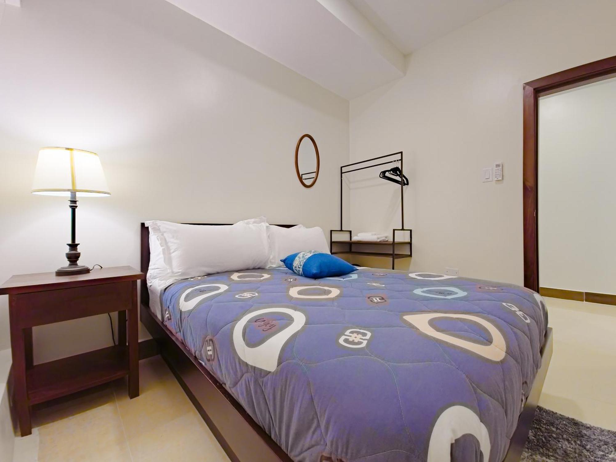 Louis' Apartments Placencia Esterno foto